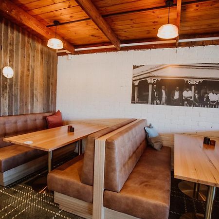 Wallaby Hotel Mudgeeraba 外观 照片