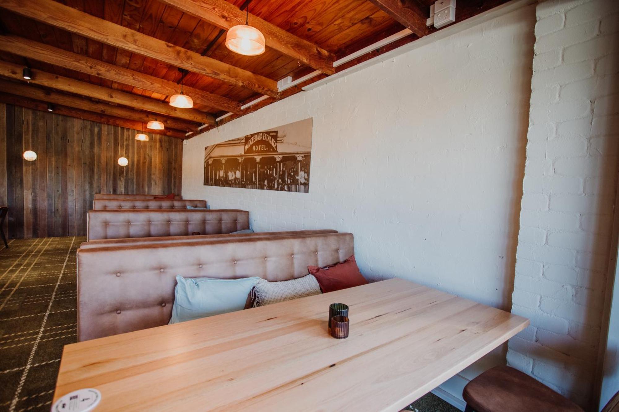Wallaby Hotel Mudgeeraba 外观 照片