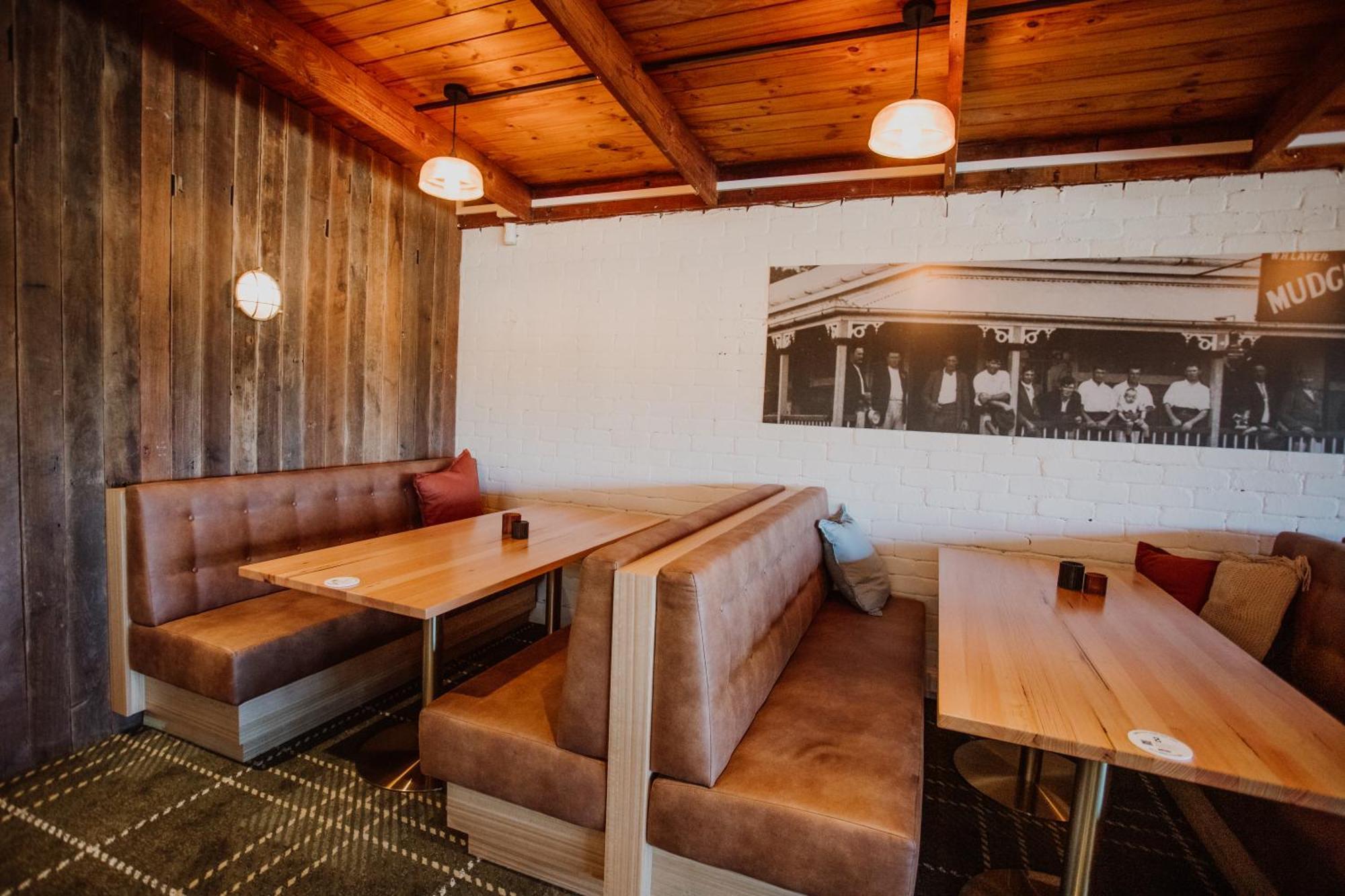 Wallaby Hotel Mudgeeraba 外观 照片