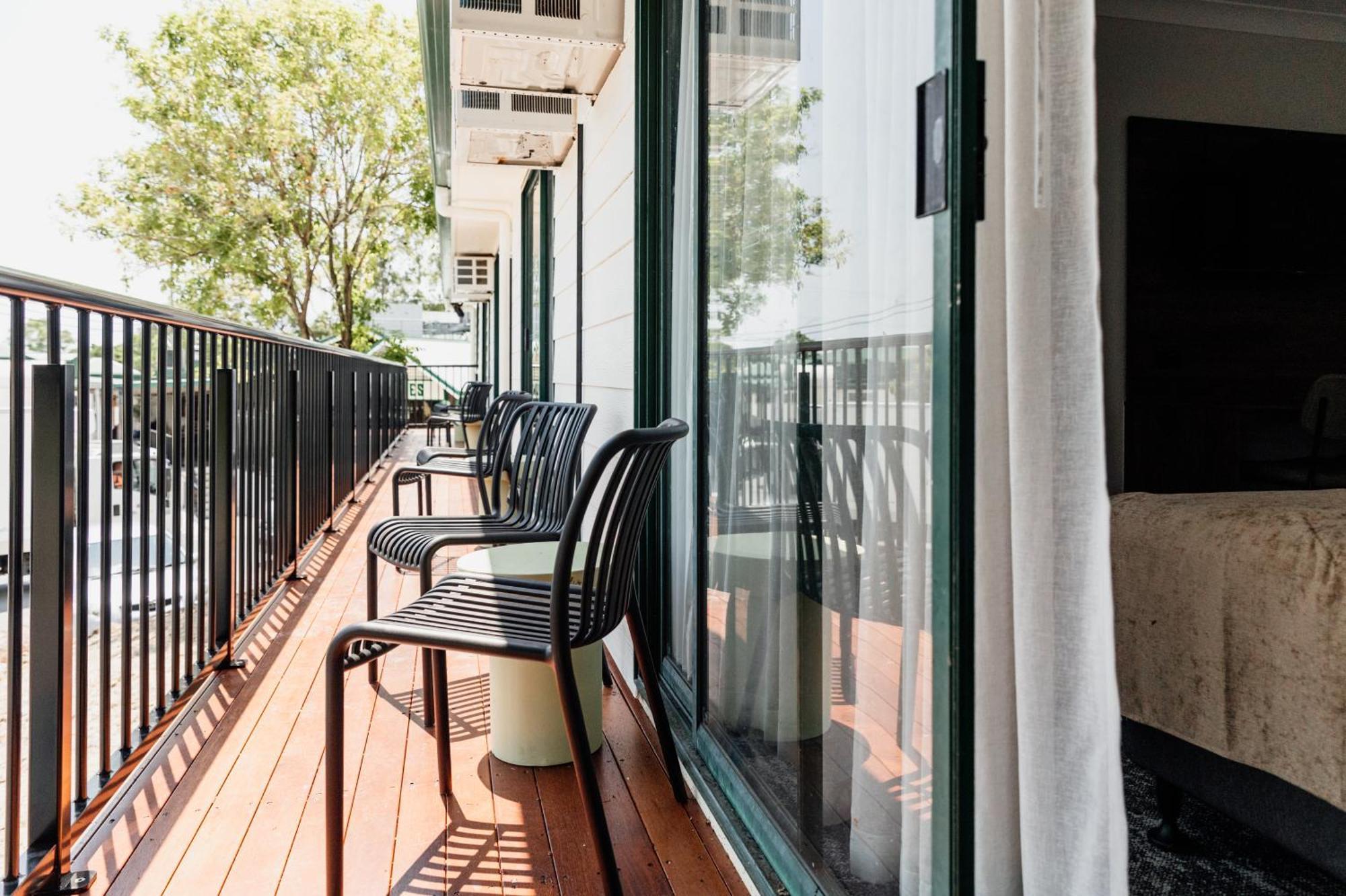 Wallaby Hotel Mudgeeraba 外观 照片